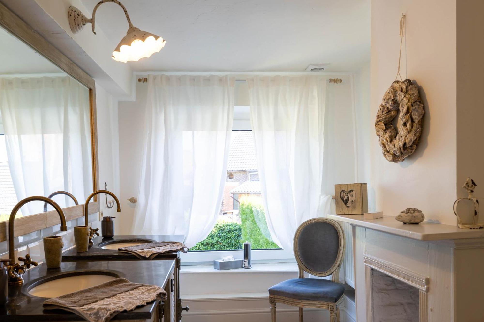 Huis Van Loon Borgloon Εξωτερικό φωτογραφία